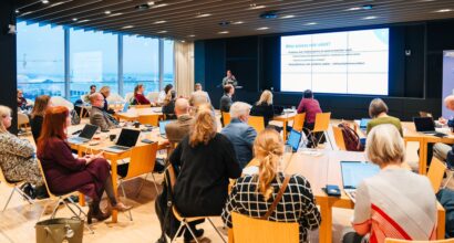 Osallistujia DEMOGRAPHY Akatemiassa.